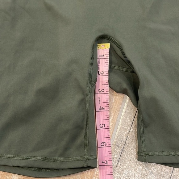 Gymshark Elevate Bicycle Shorts Bike Shorts High Rise Army Green Size Small S - Picture 5 of 7